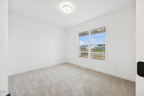 Tiny photo for 114 Kinloch Drive, Perrysburg, OH 43551 (MLS # 10000562)