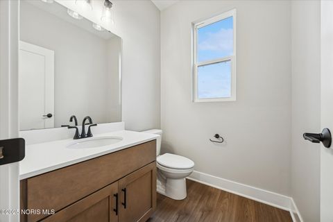 Tiny photo for 114 Kinloch Drive, Perrysburg, OH 43551 (MLS # 10000562)