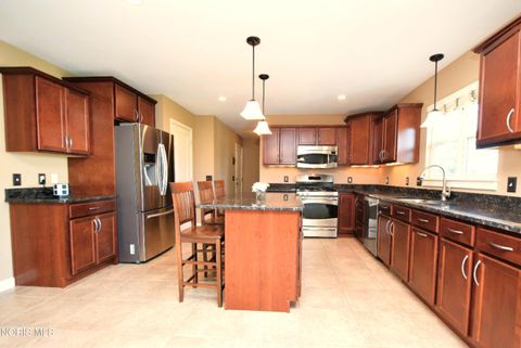 Tiny photo for 3149 Sterlingwood Lane, Perrysburg, OH 43551 (MLS # 10006398)