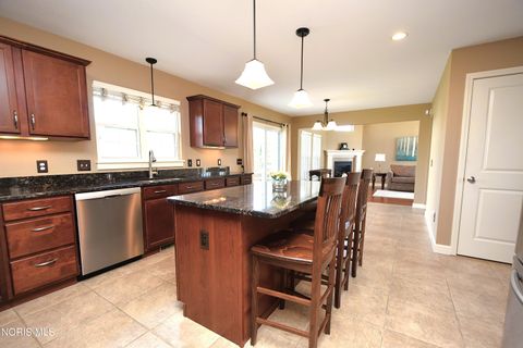 Tiny photo for 3149 Sterlingwood Lane, Perrysburg, OH 43551 (MLS # 10006398)