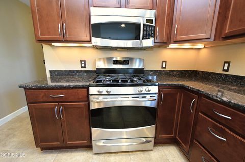 Tiny photo for 3149 Sterlingwood Lane, Perrysburg, OH 43551 (MLS # 10006398)