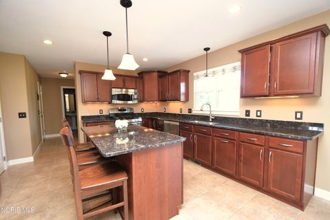 Tiny photo for 3149 Sterlingwood Lane, Perrysburg, OH 43551 (MLS # 10006398)