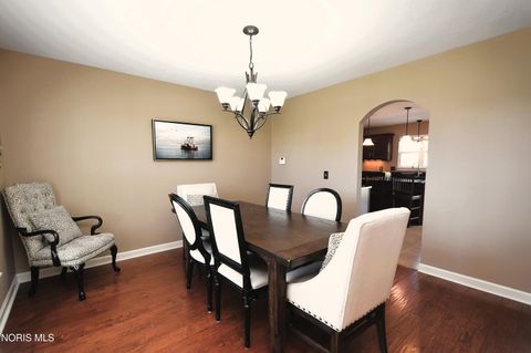 Tiny photo for 3149 Sterlingwood Lane, Perrysburg, OH 43551 (MLS # 10006398)