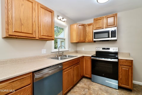 Tiny photo for 3453 Saint Bernard Drive, Toledo, OH 43613 (MLS # 10014424)