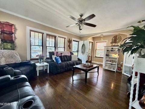 Tiny photo for 5933 Acoma Drive, Toledo, OH 43623 (MLS # 10008096)