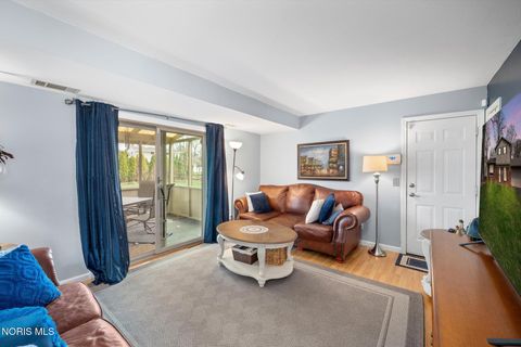 Tiny photo for 1913 Sunnylawn Drive, Toledo, OH 43614 (MLS # 10005915)