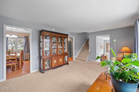 Tiny photo for 1913 Sunnylawn Drive, Toledo, OH 43614 (MLS # 10005915)