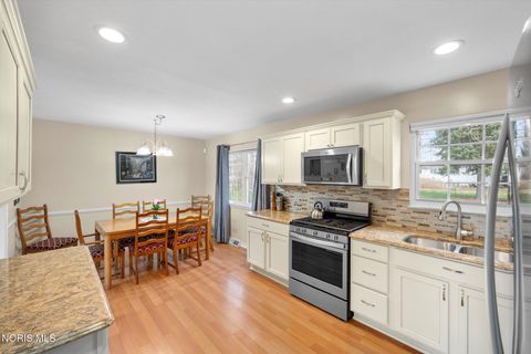 Tiny photo for 1913 Sunnylawn Drive, Toledo, OH 43614 (MLS # 10005915)