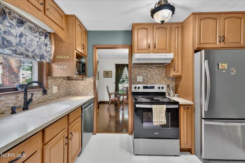Tiny photo for 4229 Grantley Road, Toledo, OH 43613 (MLS # 10012803)