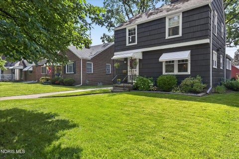 Tiny photo for 4229 Grantley Road, Toledo, OH 43613 (MLS # 10012803)