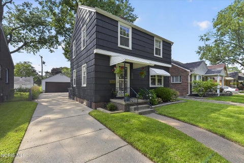 Tiny photo for 4229 Grantley Road, Toledo, OH 43613 (MLS # 10012803)