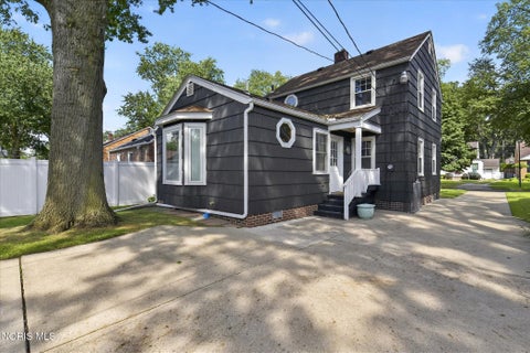 Tiny photo for 4229 Grantley Road, Toledo, OH 43613 (MLS # 10012803)