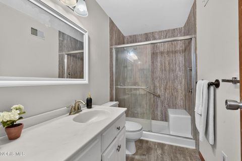 Tiny photo for 26696 Thompson Road, Perrysburg, OH 43551 (MLS # 10010170)