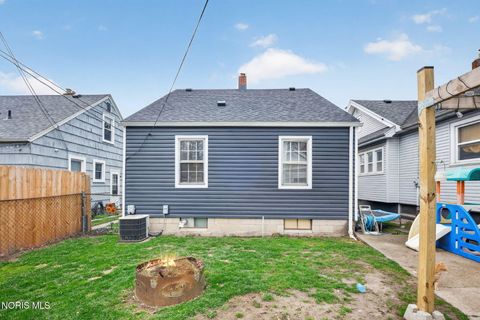 Tiny photo for 4443 Fairview Drive, Toledo, OH 43612 (MLS # 10006342)