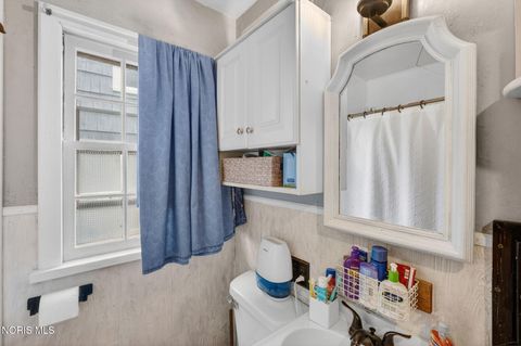 Tiny photo for 4443 Fairview Drive, Toledo, OH 43612 (MLS # 10006342)