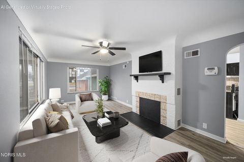 Tiny photo for 5809 Dorr Street, Toledo, OH 43615 (MLS # 10004979)