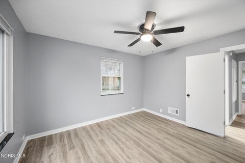 Tiny photo for 5809 Dorr Street, Toledo, OH 43615 (MLS # 10004979)