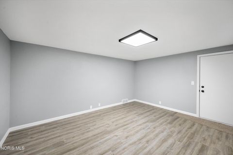 Tiny photo for 5809 Dorr Street, Toledo, OH 43615 (MLS # 10004979)