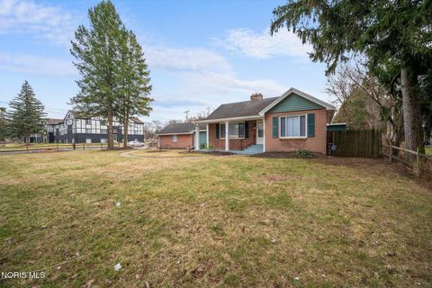 Tiny photo for 5809 Dorr Street, Toledo, OH 43615 (MLS # 10004979)