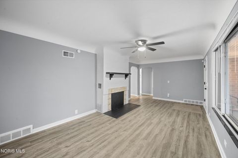 Tiny photo for 5809 Dorr Street, Toledo, OH 43615 (MLS # 10004979)