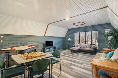 Tiny photo for 832 S Centennial Road, Holland, OH 43528 (MLS # 10000705)