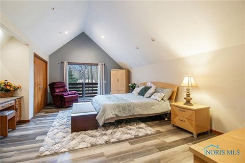 Tiny photo for 832 S Centennial Road, Holland, OH 43528 (MLS # 10000705)