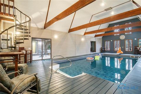 Tiny photo for 832 S Centennial Road, Holland, OH 43528 (MLS # 10000705)