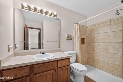 Tiny photo for 956 Jennison Drive, Rossford, OH 43460 (MLS # 10014576)