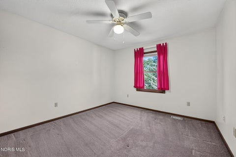 Tiny photo for 956 Jennison Drive, Rossford, OH 43460 (MLS # 10014576)