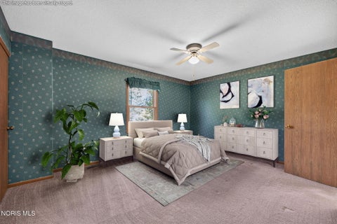Tiny photo for 956 Jennison Drive, Rossford, OH 43460 (MLS # 10014576)