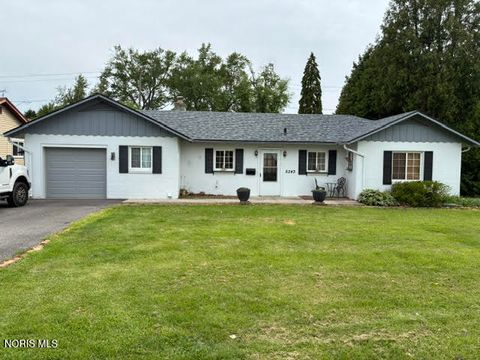 Photo of 5343 Pageland Drive, Toledo, OH 43611 (MLS # 10008340)