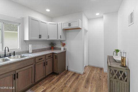 Tiny photo for 538 Ogden Avenue, Toledo, OH 43609 (MLS # 10005737)