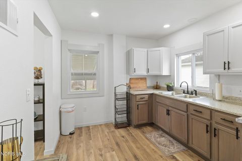 Tiny photo for 538 Ogden Avenue, Toledo, OH 43609 (MLS # 10005737)