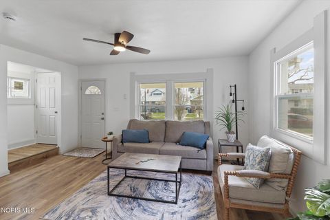 Tiny photo for 538 Ogden Avenue, Toledo, OH 43609 (MLS # 10005737)