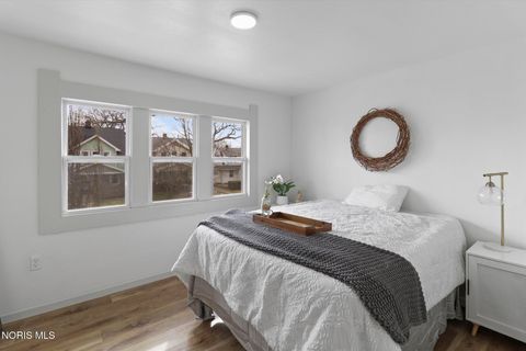 Tiny photo for 538 Ogden Avenue, Toledo, OH 43609 (MLS # 10005737)