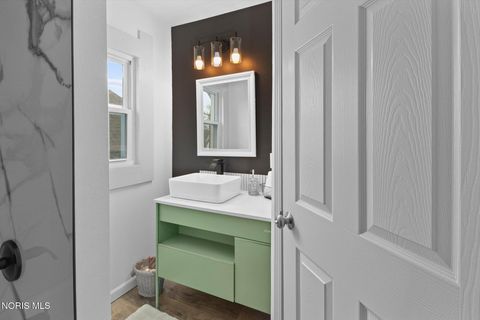 Tiny photo for 538 Ogden Avenue, Toledo, OH 43609 (MLS # 10005737)