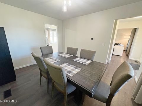 Tiny photo for 809 N Wintergarden Road, Bowling Green, OH 43402 (MLS # 10004924)