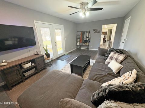 Tiny photo for 809 N Wintergarden Road, Bowling Green, OH 43402 (MLS # 10004924)