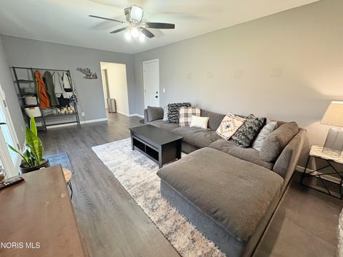 Tiny photo for 809 N Wintergarden Road, Bowling Green, OH 43402 (MLS # 10004924)