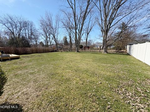 Tiny photo for 809 N Wintergarden Road, Bowling Green, OH 43402 (MLS # 10004924)
