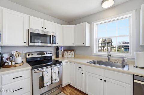 Tiny photo for 107 S Sullivan Drive, Haskins, OH 43525 (MLS # 10005038)