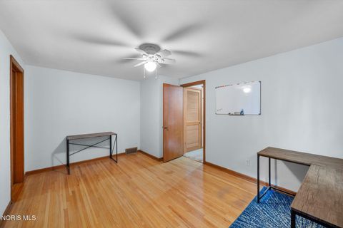 Tiny photo for 1865 Glen Ellyn Drive, Toledo, OH 43614 (MLS # 10007008)