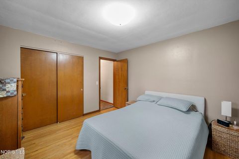 Tiny photo for 1865 Glen Ellyn Drive, Toledo, OH 43614 (MLS # 10007008)