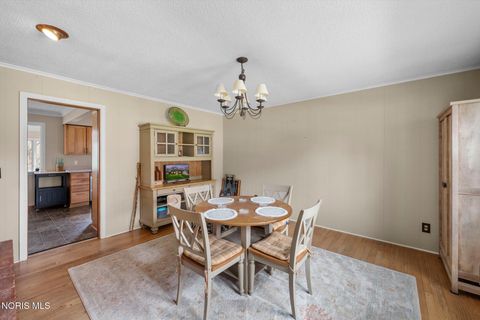 Tiny photo for 1865 Glen Ellyn Drive, Toledo, OH 43614 (MLS # 10007008)