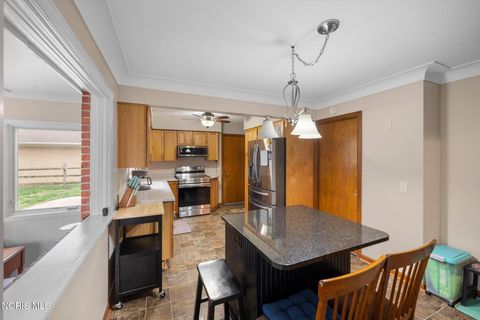 Tiny photo for 1865 Glen Ellyn Drive, Toledo, OH 43614 (MLS # 10007008)