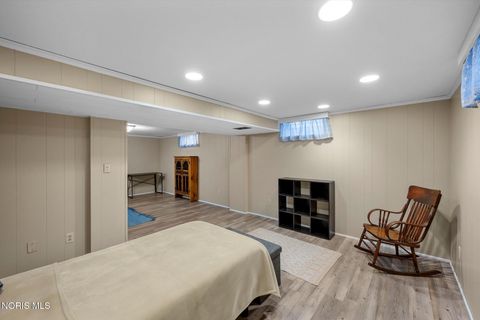 Tiny photo for 1865 Glen Ellyn Drive, Toledo, OH 43614 (MLS # 10007008)