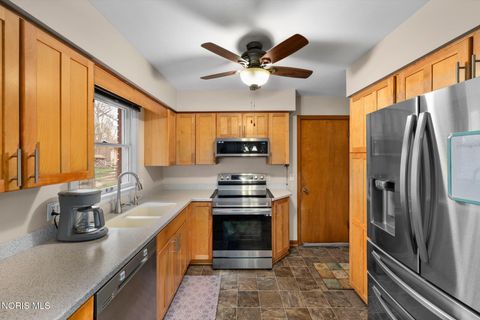 Tiny photo for 1865 Glen Ellyn Drive, Toledo, OH 43614 (MLS # 10007008)