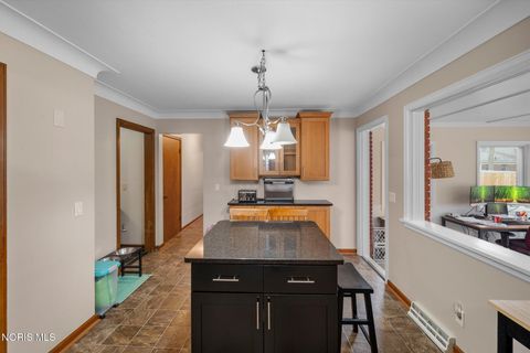 Tiny photo for 1865 Glen Ellyn Drive, Toledo, OH 43614 (MLS # 10007008)