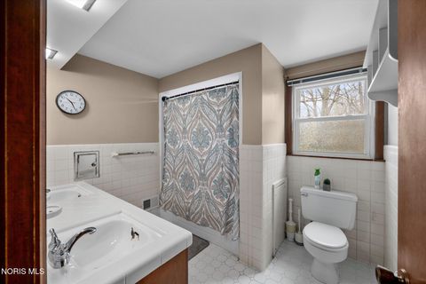 Tiny photo for 1865 Glen Ellyn Drive, Toledo, OH 43614 (MLS # 10007008)