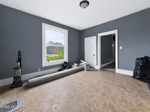 Tiny photo for 714 Oak Street, Toledo, OH 43605 (MLS # 10013680)